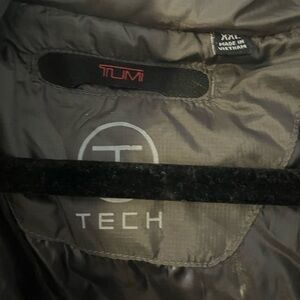 Winter. Missing tags never worn. Has extra zipper and snaps in sealed envelope.